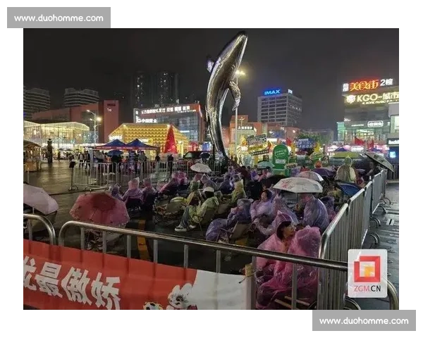 燃爆盐都夜!自贡高新区 “第二现场” 观赛潮激活美食消费 燃爆盐都夜!自贡高新区 “第二现场” 观赛潮激活美食消费