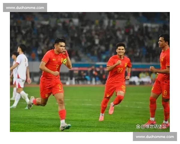 国足迎战中国香港:客队剑指破门保平,边路对决暗藏玄机 国足迎战中国香港:客队剑指破门保平,边路对决暗藏玄机