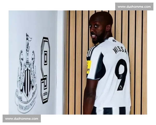 伊萨克遭纽卡隔离训练!转会博弈升级,红军 1.1 亿报价引发信任危机 伊萨克遭纽卡隔离训练!转会博弈升级,红军 1.1 亿报价引发信任危机