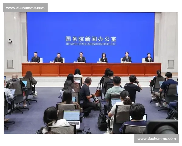 2030 体育产业冲刺 7 万亿:政策引擎与市场活力的双向奔赴 2030 体育产业冲刺 7 万亿:政策引擎与市场活力的双向奔赴