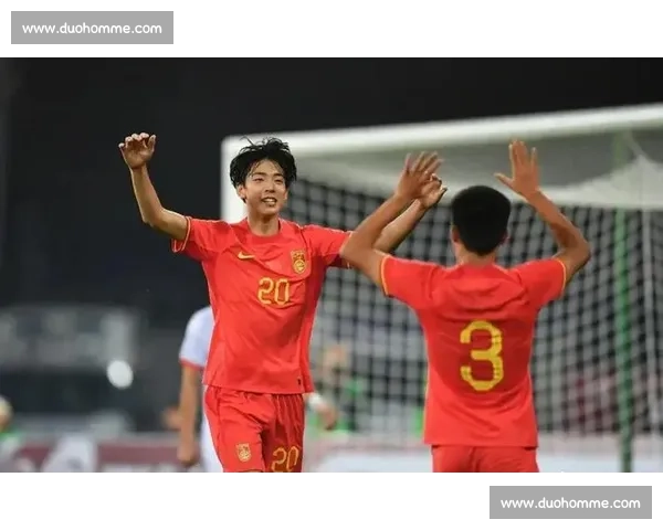 国足迎战中国香港:客队剑指破门保平,边路对决暗藏玄机