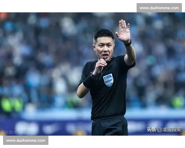 新鹏城 vs 三镇补赛裁判确定:黄翼主裁,邢琦担任 VAR 新鹏城 vs 三镇补赛裁判确定:黄翼主裁,邢琦担任 VAR